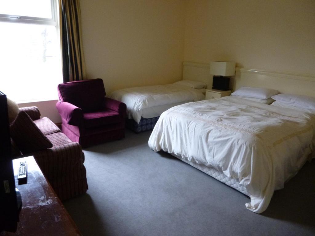 Acton Lodge Guesthouse Bed & Breakfast