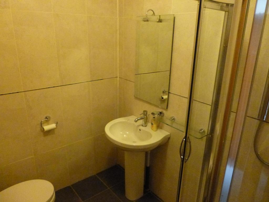 Acton Lodge Guesthouse