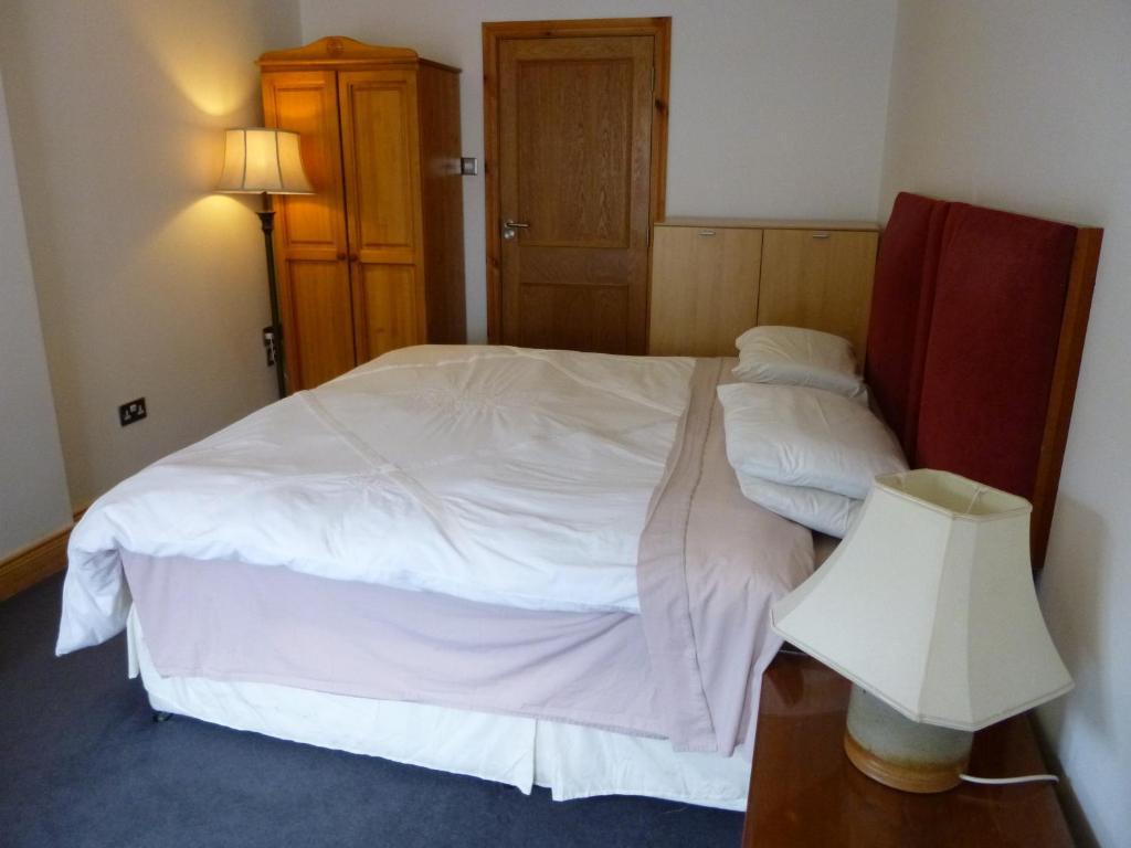 Acton Lodge Guesthouse Bed & Breakfast 3*
