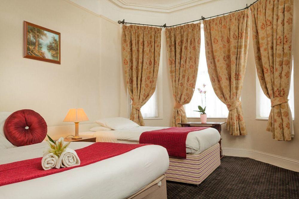Garnish Hotel