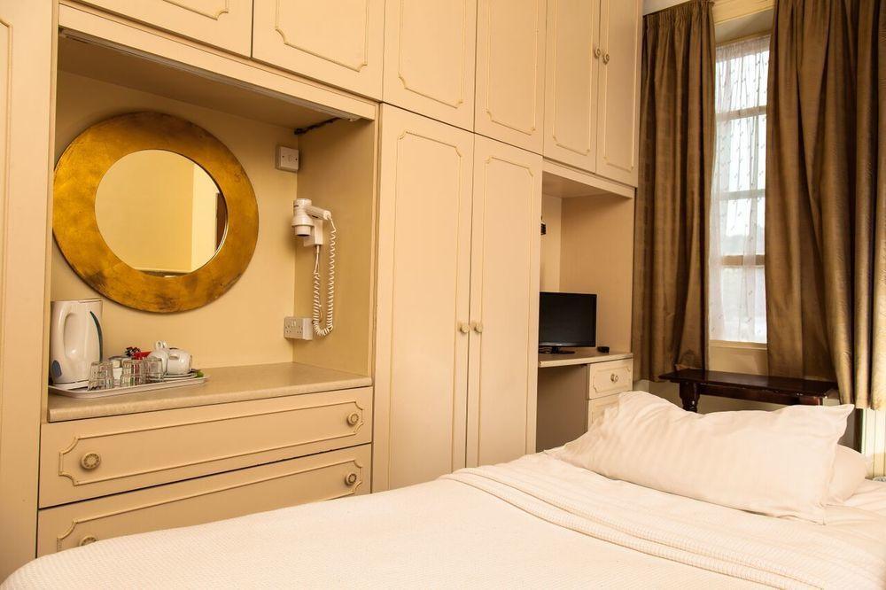 Garnish Hotel 3*