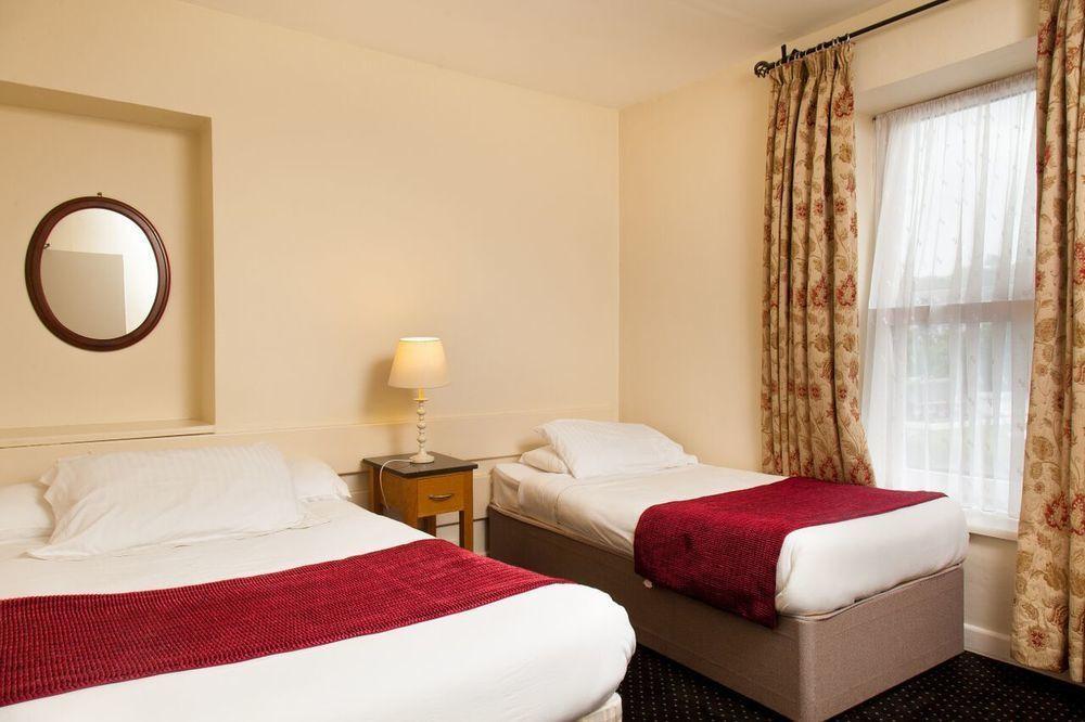 Garnish Hotel 3*