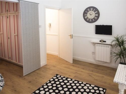 Stay Cork-Your Stay, Your Way 3* Cork
