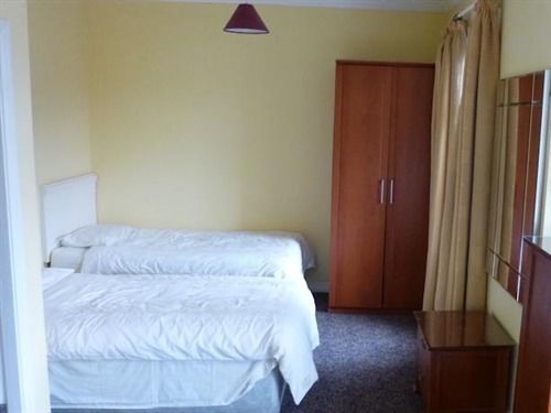 Acton Lodge Guesthouse Bed & Breakfast 3*