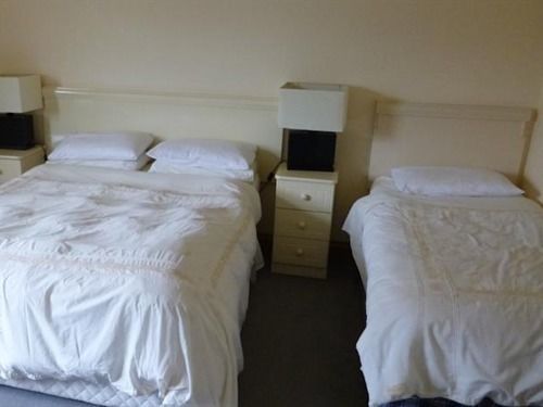 Acton Lodge Guesthouse Bed & Breakfast 3*