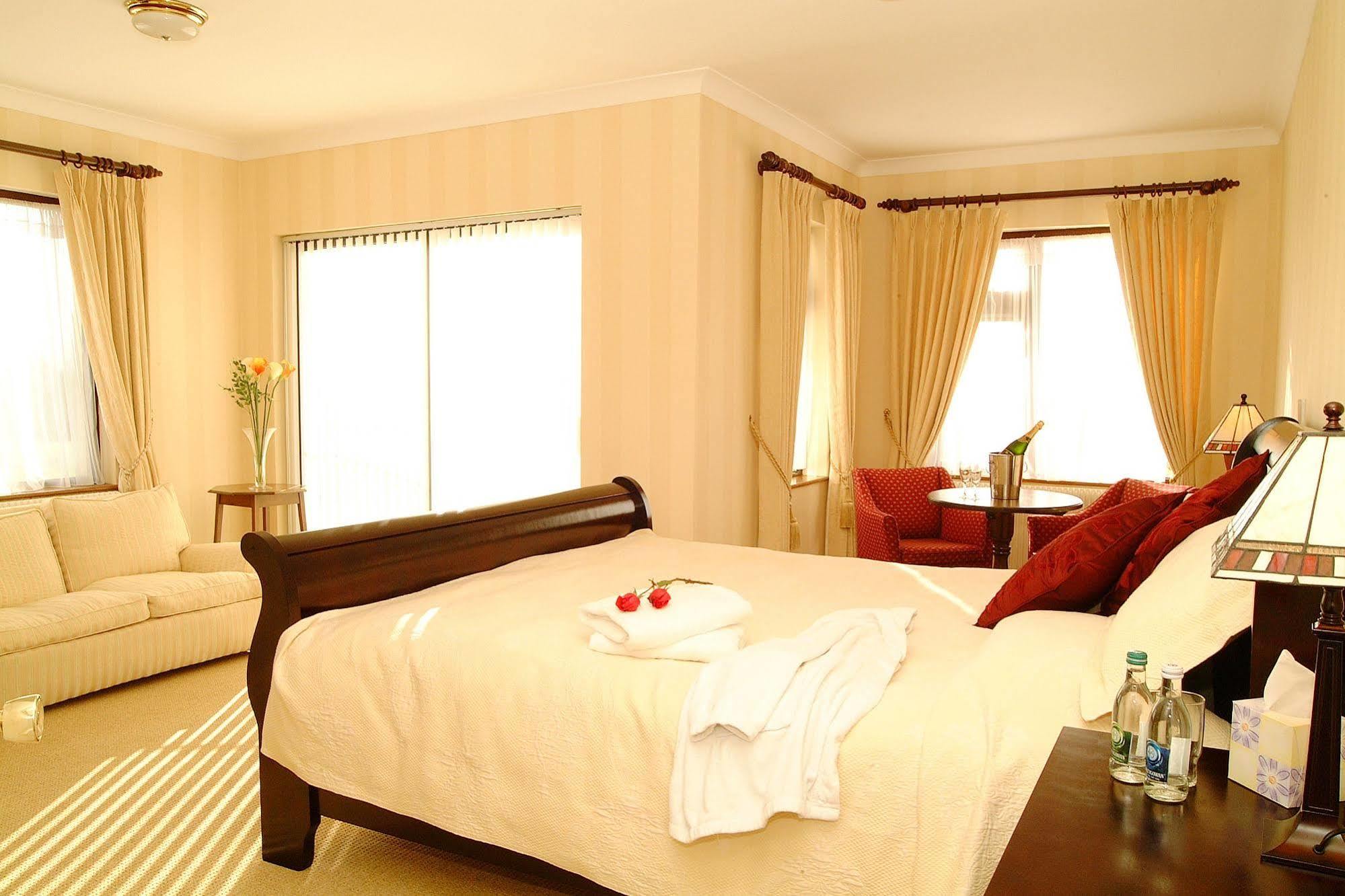 Hotel Fernhill Golf & Country Club 3*