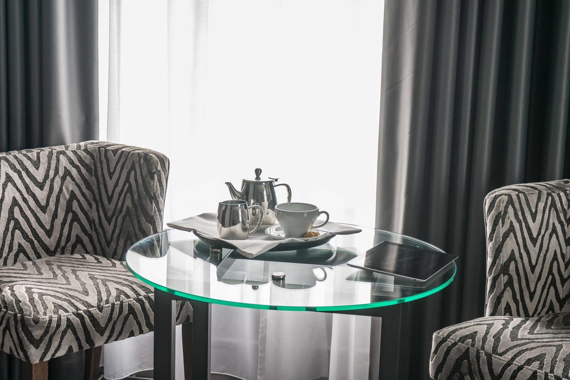 Talbot Hotel 4*