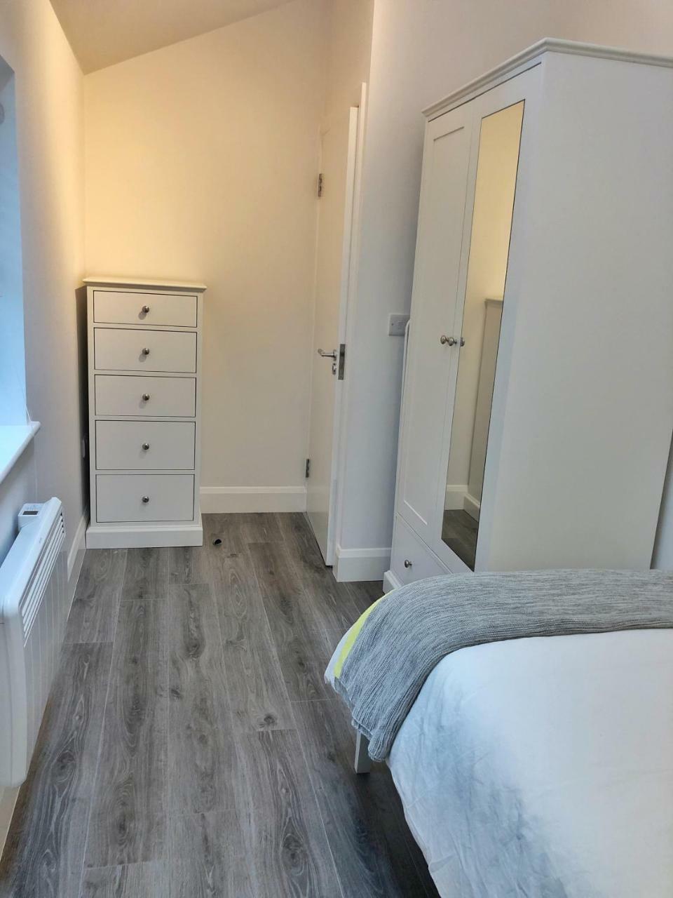 Temple House Adelaide Apartment *