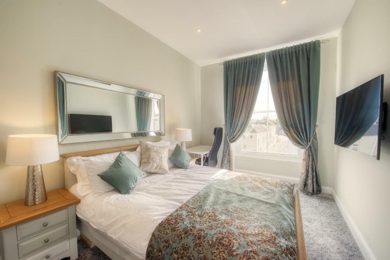 The Townhouse Guest house *